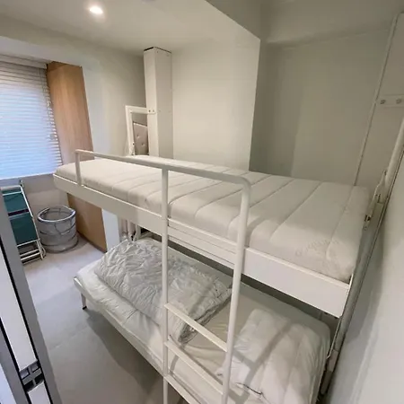 Les Abeilles Apartment