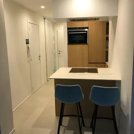 Les Abeilles Apartment